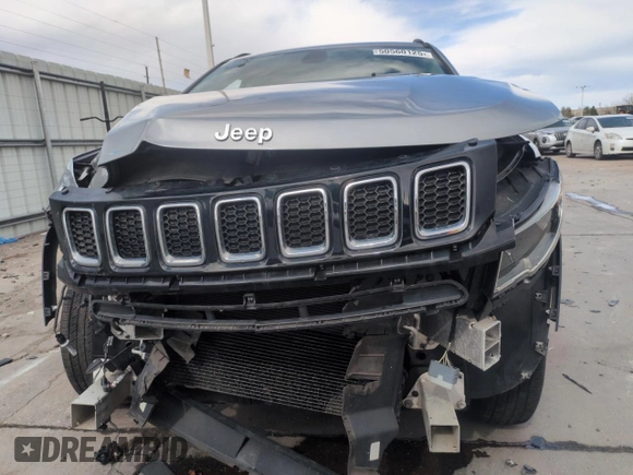 2017 Jeep Compass Sport z VIN 3C4NJDAB3HT656265, wystawiony jako Copart lot #50560125 z przebiegiem 49 558 mil mil oraz Szkoda całkowita • Salvage title. Historia ofert i sprzedaży dostępna na DreamBid. Obrazek 5.