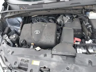 2019 Toyota Highlander SE with VIN 5TDJZRFH7KS952229, listed as a IAAI auction lot 41724179 with 107,315 mi miles. Bid and sale history available at carsss.com. Image 10.
