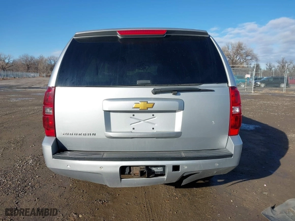 2013 Chevrolet Suburban LT with VIN 1GNSKJE70DR314805, listed as a IAAI auction lot 41120145 with 178,769 mi miles. Bid and sale history available at carsss.com. Image 21.