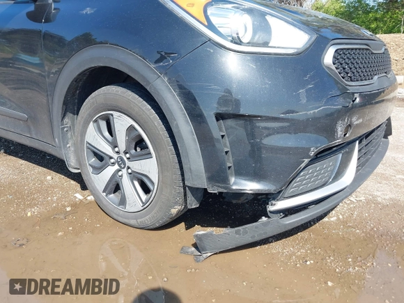 2017 Kia Niro LX with VIN KNDCB3LC9H5055737, listed as a IAAI auction lot 41983379 with 105,007 mi miles. Bid and sale history available at carsss.com. Image 6.
