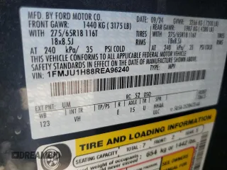 2024 Ford Expedition XLT с VIN 1FMJU1H88REA96240, выставлен на аукционе Copart как лот 50291545 с пробегом 3 217 миль миль и Списание • Salvage title. История ставок и продаж доступна на DreamBid. Изображение 13.