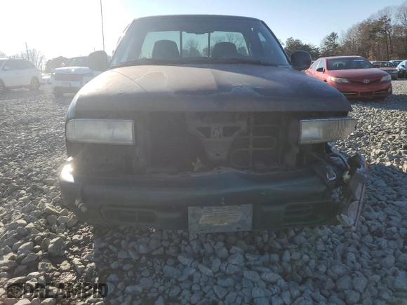 1998 Chevrolet S-10 with VIN 1GCCS1445WK234691, listed as a Copart auction lot 88746545 with 275,680 mi miles and Salvage Title. Bid and sale history available at carsss.com. Image 5.