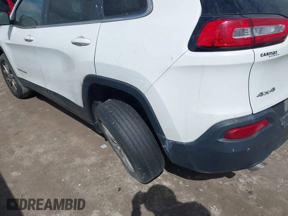 2016 Jeep Cherokee Latitude with VIN 1C4PJMCB0GW236445, listed as a IAAI auction lot 41940114 with 159,168 mi miles and . Bid and sale history available at DreamBid. Image 6.