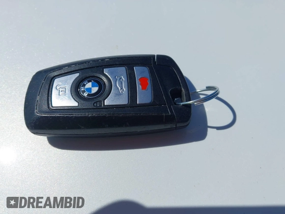 2018 BMW 3 Series 320i z VIN WBA8E1G52JNU89675, wystawiony jako IAAI lot #41831820 z przebiegiem 110 156 mil mil oraz . Historia ofert i sprzedaży dostępna na DreamBid. Obrazek 11.