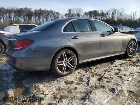 2020 Mercedes-Benz E-Class E 450 with VIN WDDZF6JB8LA724435, listed as a Copart auction lot 88094595 with 56,070 mi miles and Salvage Title. Bid and sale history available at carsss.com. Image 3.