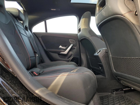 2024 Mercedes-Benz CLA 250 z VIN W1K5J4HB5RN452015, wystawiony jako Copart lot #79167324 z przebiegiem 4 767 mil mil oraz Szkoda całkowita • Salvage title. Historia ofert i sprzedaży dostępna na DreamBid. Obrazek 10.