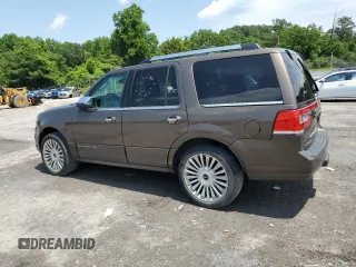2016 Lincoln Navigator Select z VIN 5LMJJ2JT0GEL09141, wystawiony jako Copart lot #60395615 z przebiegiem 189 654 mil mil oraz Czysty tytuł • Clean title. Historia ofert i sprzedaży dostępna na DreamBid. Obrazek 2.