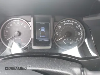 2017 Toyota Tacoma SR5 z VIN 3TMCZ5AN8HM077203, wystawiony jako IAAI lot #41765910 z przebiegiem 170 863 mil mil oraz . Historia ofert i sprzedaży dostępna na DreamBid. Obrazek 7.