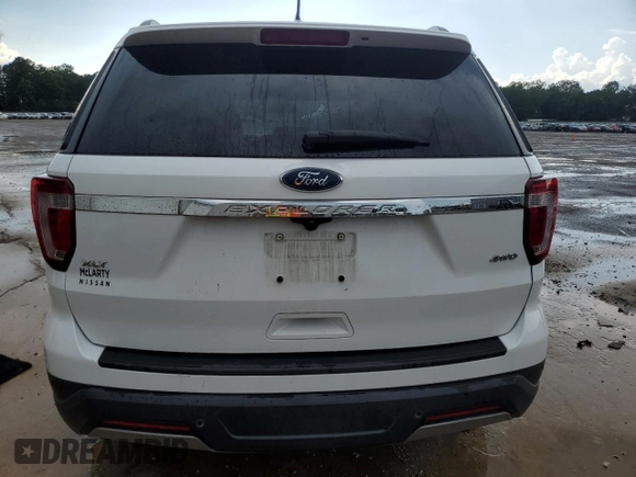 2019 Ford Explorer XLT z VIN 1FM5K8D83KGA63565, wystawiony jako Copart lot #59704295 z przebiegiem 90 470 mil mil oraz Czysty tytuł • Clean title. Historia ofert i sprzedaży dostępna na DreamBid. Obrazek 6.