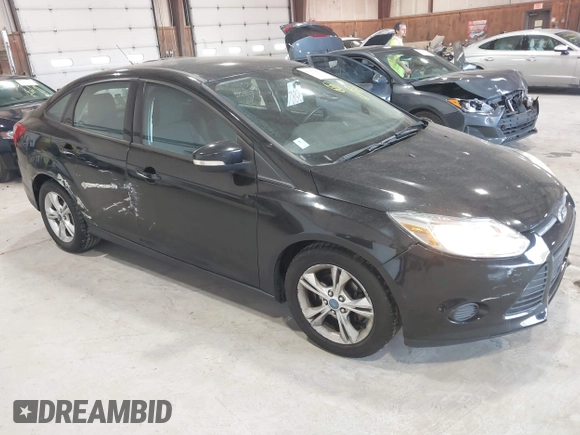 2013 Ford Focus SE with VIN 1FADP3F28DL160807, listed as a IAAI auction lot 42052971 with 60,903 mi miles. Bid and sale history available at carsss.com. Image 1.