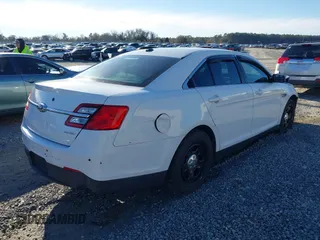 2014 Ford Police Interceptor с VIN 1FAHP2L8XEG155042, выставлен на аукционе IAAI как лот 41334874 с пробегом 131 250 миль миль и . История ставок и продаж доступна на DreamBid. Изображение 4.