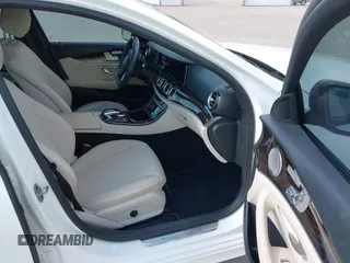 2019 Mercedes-Benz E 300 with VIN WDDZF4JBXKA504054, listed as a IAAI auction lot 42030792 with 81,080 mi miles and . Bid and sale history available at DreamBid. Image 5.