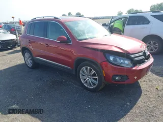 2016 Volkswagen Tiguan R-Line с VIN WVGAV7AX0GW069042, выставлен на аукционе IAAI как лот 42704870 с пробегом 135 750 миль миль и . История ставок и продаж доступна на DreamBid. Изображение 1.