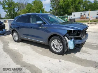 2019 Lincoln Nautilus Standard with VIN 2LMPJ6J95KBL35137, listed as a Copart auction lot 50643955 with 68,699 mi miles and Salvage Title. Bid and sale history available at carsss.com. Image 4.