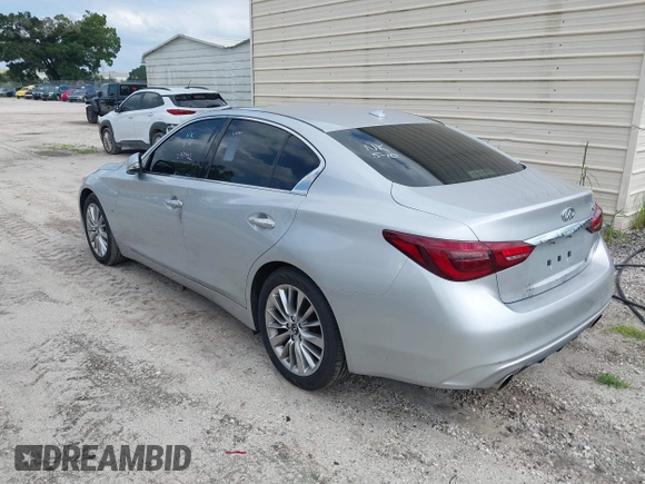 2020 Infiniti Q50 Pure with VIN JN1EV7AP7LM206248, listed as a IAAI auction lot 39653412 with 103,378 mi miles and . Bid and sale history available at carsss.com. Image 3.