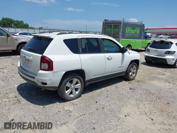 2016 Jeep Compass Sport с VIN 1C4NJCBA0GD569119, выставлен на аукционе IAAI как лот 42585329 с пробегом Не указан миль и . История ставок и продаж доступна на DreamBid. Изображение 4.