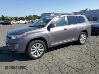 2013 Toyota Highlander Limited with VIN JTEDC3EH4D2012473, listed as a Copart auction lot 58076885 with 172,764 mi miles and Salvage title. Bid and sale history available at DreamBid. Image 1.