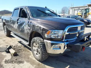 2017 Ram 2500 Big Horn with VIN 3C6UR5JJ3HG500437, listed as a IAAI auction lot 41758605 with 71,775 mi miles. Bid and sale history available at carsss.com. Image 1.