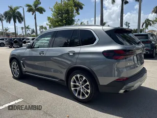 2024 BMW X5 sDrive40i с VIN 5UX13EU00R9T26004, выставлен на аукционе Copart как лот 66478545 с пробегом 54 182 миль миль и Чистый • Clean title. История ставок и продаж доступна на DreamBid. Изображение 3.