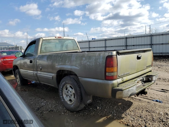 2000 Chevrolet Silverado 1500 LS with VIN 1GCEK14T2YE125042, listed as a Copart auction lot 51515035 with 174,336 mi miles and Clean Title. Bid and sale history available at carsss.com. Image 2.