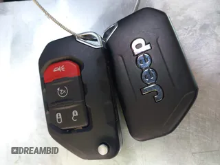 2023 Jeep Gladiator Sport S z VIN 1C6HJTAG8PL572270, wystawiony jako IAAI lot #42336294 z przebiegiem 13 865 mil mil oraz . Historia ofert i sprzedaży dostępna na DreamBid. Obrazek 11.