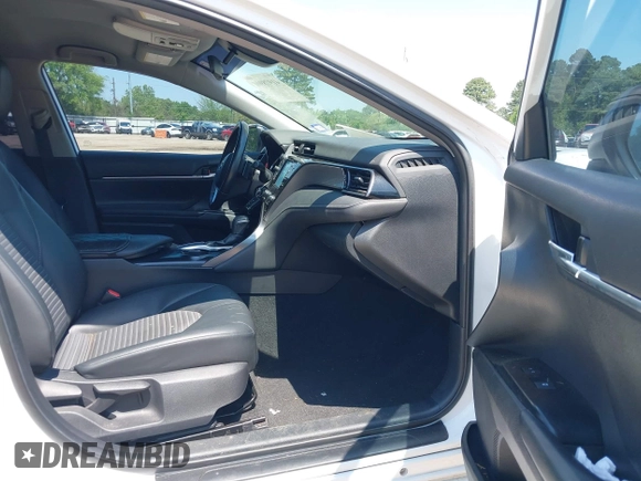2019 Toyota Camry LE z VIN 4T1B11HK6KU266275, wystawiony jako IAAI lot #41978900 z przebiegiem 84 202 mil mil oraz . Historia ofert i sprzedaży dostępna na DreamBid. Obrazek 5.