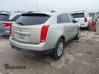 2016 Cadillac SRX Luxury Collection z VIN 3GYFNBE35GS566047, wystawiony jako IAAI lot #42201964 z przebiegiem 72 887 mil mil oraz . Historia ofert i sprzedaży dostępna na DreamBid. Obrazek 4.