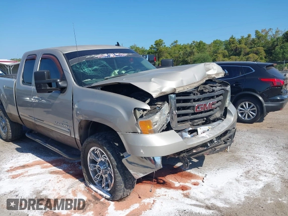 2007 GMC Sierra 2500HD SLT z VIN 1GTHK29667E565320, wystawiony jako IAAI lot #42128165 z przebiegiem 210 268 mil mil oraz . Historia ofert i sprzedaży dostępna na DreamBid. Obrazek 18.
