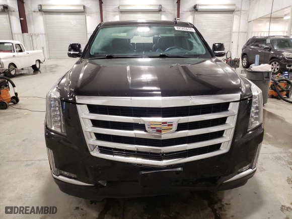 2020 Cadillac Escalade Premium Luxury with VIN 1GYS4CKJ1LR133820, listed as a Copart auction lot 82585614 with 49,787 mi miles and Salvage Title. Bid and sale history available at carsss.com. Image 5.