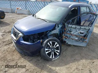 2019 Nissan Kicks S with VIN 3N1CP5CU9KL537043, listed as a IAAI auction lot 41766823 with Not Provided miles. Bid and sale history available at carsss.com. Image 6.
