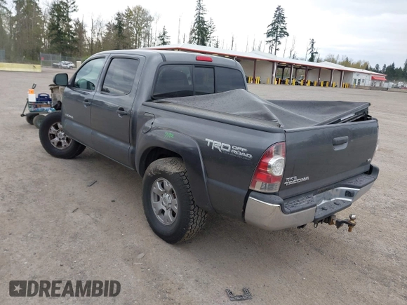 2013 Toyota Tacoma with VIN 3TMLU4EN5DM113393, listed as a IAAI auction lot 42003883 with 288,889 mi miles and . Bid and sale history available at carsss.com. Image 3.