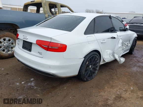 2015 Audi A4 Premium Plus with VIN WAUFFAFL6FN001386, listed as a IAAI auction lot 41711364 with 112,677 mi miles. Bid and sale history available at carsss.com. Image 4.