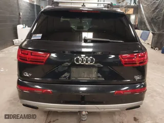 2017 Audi Q7 Premium Plus with VIN WA1LAAF7XHD039620, listed as a IAAI auction lot 40970830 with 119,531 mi miles. Bid and sale history available at carsss.com. Image 16.