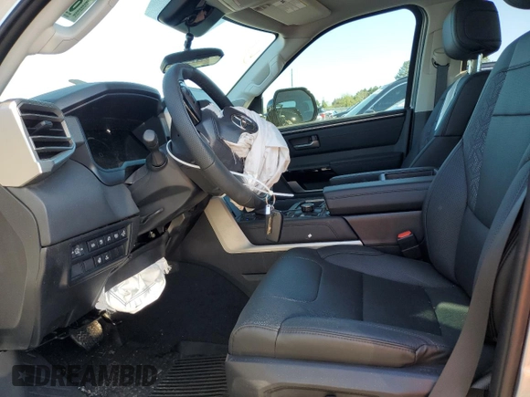 2024 Toyota Tundra Limited Hybrid z VIN 5TFJC5DB7RX074962, wystawiony jako Copart lot #88689145 z przebiegiem 7 853 mil mil oraz Szkoda całkowita • Salvage title. Historia ofert i sprzedaży dostępna na DreamBid. Obrazek 7.