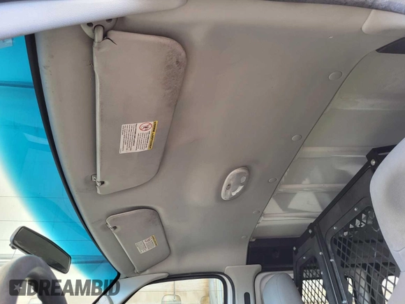 2009 Ford Econoline Cargo z VIN 1FTNE24L39DA13631, wystawiony jako IAAI lot #42563186 z przebiegiem 140 603 mil mil oraz . Historia ofert i sprzedaży dostępna na DreamBid. Obrazek 28.