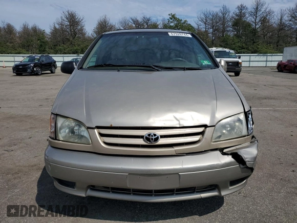 2003 Toyota Sienna LE with VIN 4T3ZF13C93U518481, listed as a Copart auction lot 67920744 with 271,385 mi miles and Salvage Title. Bid and sale history available at carsss.com. Image 5.