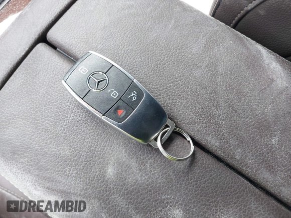 2022 Mercedes-Benz GLS 450 z VIN 4JGFF5KE4NA626100, wystawiony jako IAAI lot #42416183 z przebiegiem 51 191 mil mil oraz . Historia ofert i sprzedaży dostępna na DreamBid. Obrazek 11.
