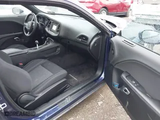 2015 Dodge Challenger R/T with VIN 2C3CDZAT1FH707230, listed as a IAAI auction lot 41113115 with 88,537 mi miles. Bid and sale history available at carsss.com. Image 5.