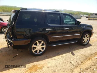 2007 Cadillac Escalade with VIN 1GYFK638X7R264917, listed as a Copart auction lot 53669295 with 165,804 mi miles and Salvage Title. Bid and sale history available at carsss.com. Image 3.