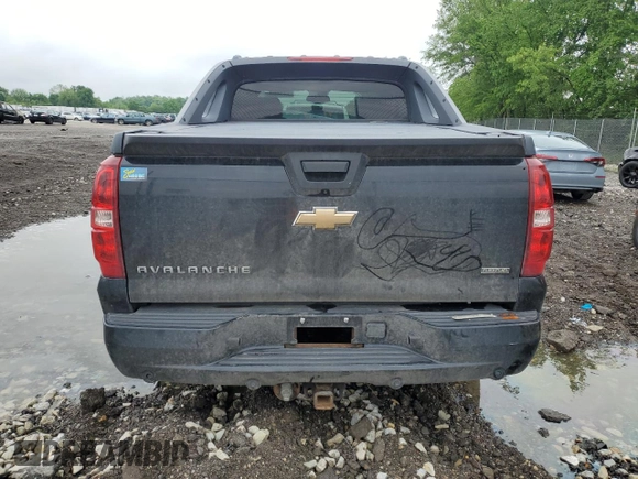 2008 Chevrolet Avalanche LTZ with VIN 3GNFK12328G105235, listed as a Copart auction lot 56678465 with 160,447 mi miles and Salvage title. Bid and sale history available at DreamBid. Image 6.