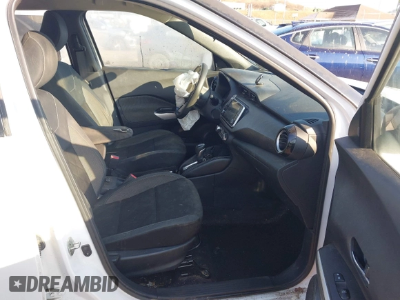 2019 Nissan Kicks S with VIN 3N1CP5CU5KL550663, listed as a IAAI auction lot 41659260 with 89,672 mi miles and . Bid and sale history available at carsss.com. Image 5.
