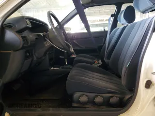 1991 Toyota Camry DLX z VIN 4T1SV21E1MU450315, wystawiony jako Copart lot #42772935 z przebiegiem 125 494 mil mil oraz Szkoda całkowita • Salvage title. Historia ofert i sprzedaży dostępna na DreamBid. Obrazek 7.