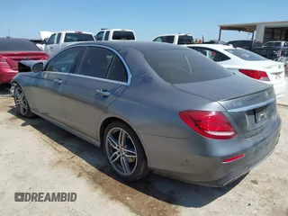 2018 Mercedes-Benz E-Class E 300 with VIN WDDZF4JB1JA365754, listed as a IAAI auction lot 41992681 with 88,203 mi miles. Bid and sale history available at carsss.com. Image 3.