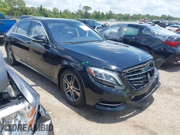 2016 Mercedes-Benz S 550 z VIN WDDUG8FB6GA235985, wystawiony jako IAAI lot #42389803 z przebiegiem 49 141 mil mil oraz . Historia ofert i sprzedaży dostępna na DreamBid. Obrazek 1.