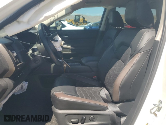 2023 Nissan Pathfinder Platinum with VIN 5N1DR3DH9PC211372, listed as a Copart auction lot 58107804 with 10,215 mi miles and Salvage title. Bid and sale history available at DreamBid. Image 7.