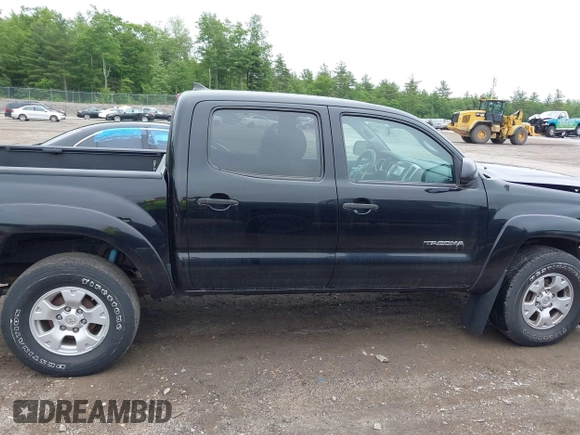 2015 Toyota Tacoma с VIN 3TMLU4EN2FM202275, выставлен на аукционе IAAI как лот 42523799 с пробегом 76 170 миль миль и . История ставок и продаж доступна на DreamBid. Изображение 13.
