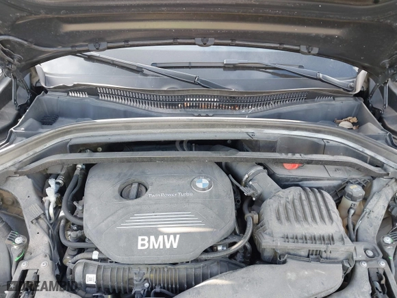 2018 BMW X2 xDrive28i with VIN WBXYJ5C33JEF78378, listed as a IAAI auction lot 40577868 with 45,592 mi miles. Bid and sale history available at carsss.com. Image 10.