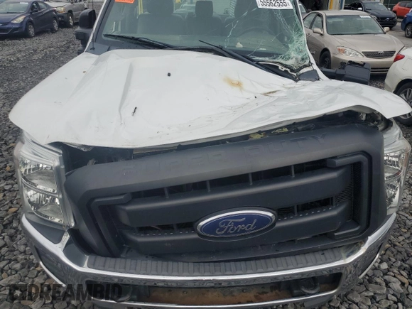 2015 Ford F-250 XLT z VIN 1FTBF2B60FEB66454, wystawiony jako Copart lot #55562555 z przebiegiem Nie podano mil oraz Szkoda całkowita • Salvage title. Historia ofert i sprzedaży dostępna na DreamBid. Obrazek 11.