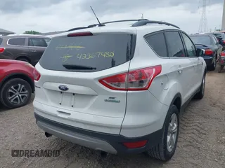 2013 Ford Escape SE z VIN 1FMCU0G95DUC11906, wystawiony jako IAAI lot #42367480 z przebiegiem 149 173 mil mil oraz . Historia ofert i sprzedaży dostępna na DreamBid. Obrazek 4.