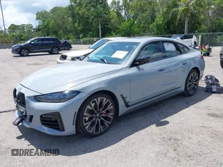 2023 BMW 4 Series M440i z VIN WBA63AW0XPFP50556, wystawiony jako IAAI lot #42517241 z przebiegiem 33 079 mil mil oraz . Historia ofert i sprzedaży dostępna na DreamBid. Obrazek 2.
